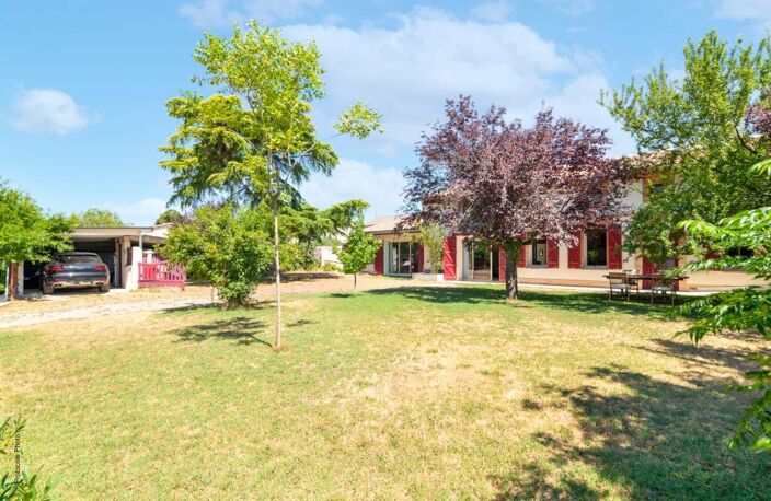 TOULOUSE - ELEGANTE FERME TOULOUSAINE RENOVEE -10 PIECES - 311 M² - TERRAIN 1000 M² — photo 2