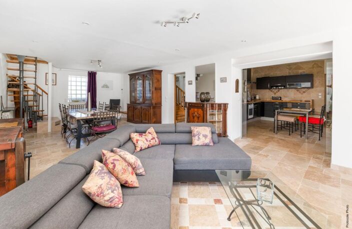TOULOUSE - ELEGANTE FERME TOULOUSAINE RENOVEE -10 PIECES - 311 M² - TERRAIN 1000 M² — photo 4