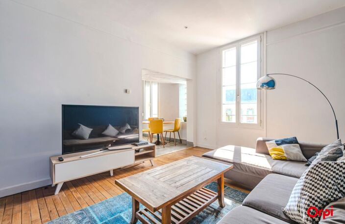 Appartement À Vendre T3 78m2 Hyper Centre de Reims — photo 3