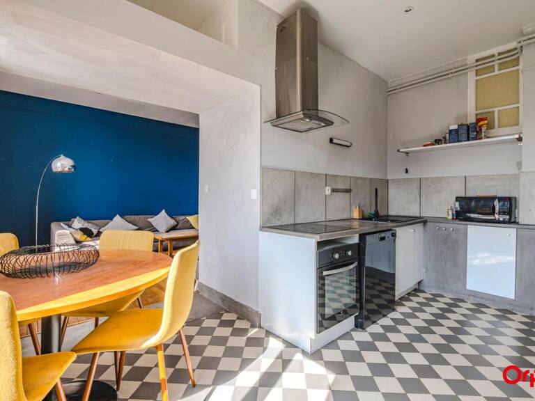 Appartement À Vendre T3 78m2 Hyper Centre de Reims — photo 1