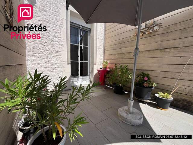 Maison de ville - Mortagne Sur Gironde -  91 m2 - commerces à pied - PRIX 148 990 HAI — photo du bien