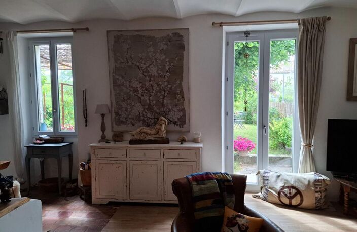 Charme, authenticité et potentiel pour cette belle maison de 90 m² + 50 m² de remise sur un terrain 690 m² constructible dans sa totalité et piscinable 249 000 — photo 5