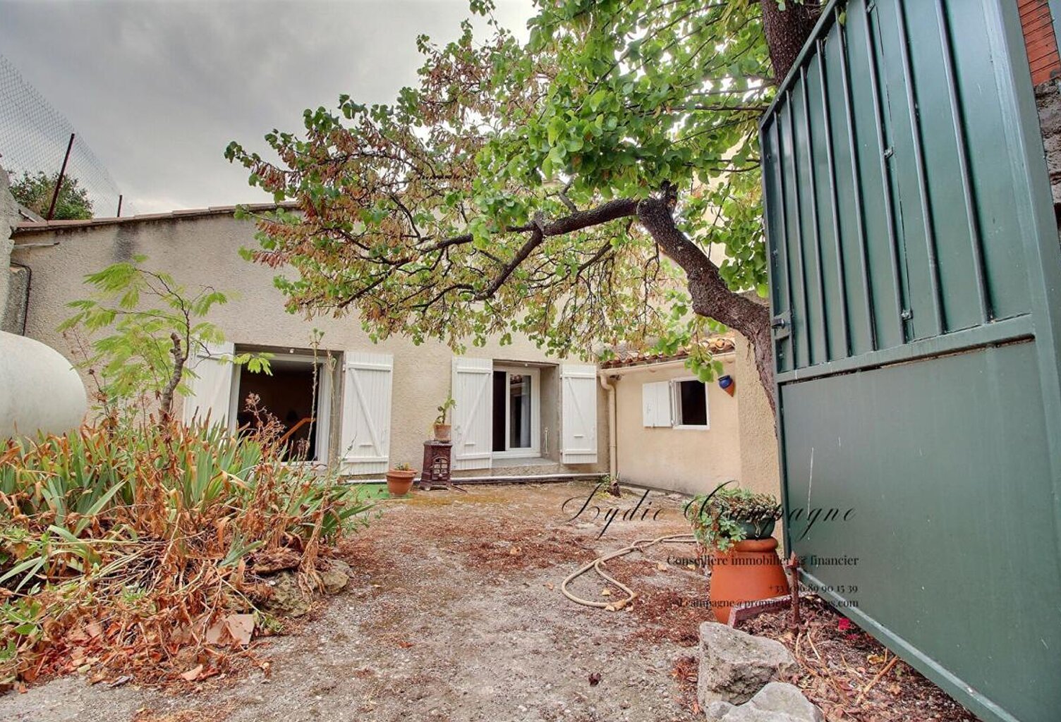 Maison vigneronne avec dépendance habitable, grand garage et terrain constructible — photo 1