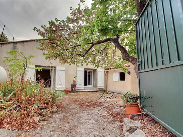 Maison vigneronne avec dépendance habitable, grand garage et terrain constructible — photo du bien
