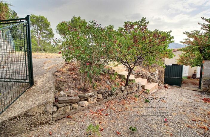 Maison vigneronne avec dépendance habitable, grand garage et terrain constructible — photo 2