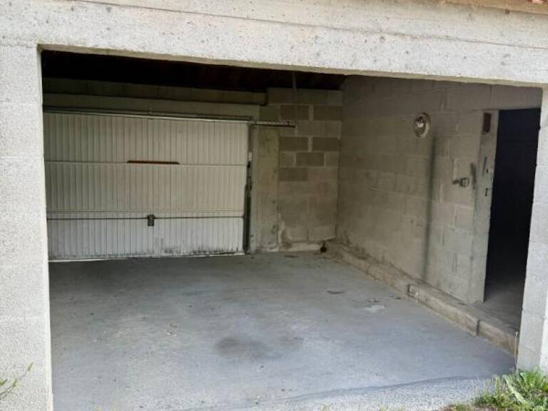 Garage Aubigny Les Clouzeaux 50 m2 — photo 1