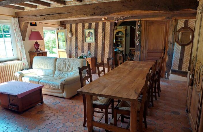 Ancien corps de ferme avec dépendances 1.3 Hectare — photo 5
