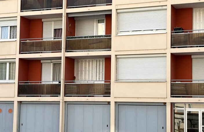 Appartement Saint Etienne 3 pièce(s) 55.39 m2 — photo 2