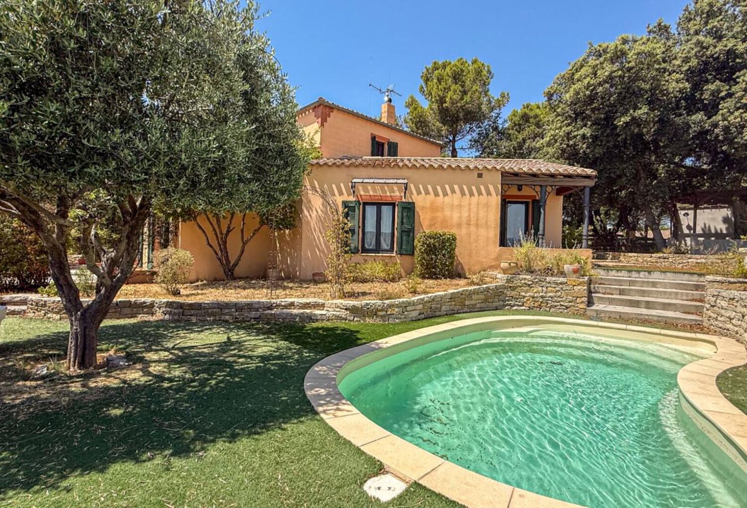 Villa d'architecte - Vue panoramique sur les Pyrénées - Carcassonne, quartier de l'Orée d'Auriac — photo 1