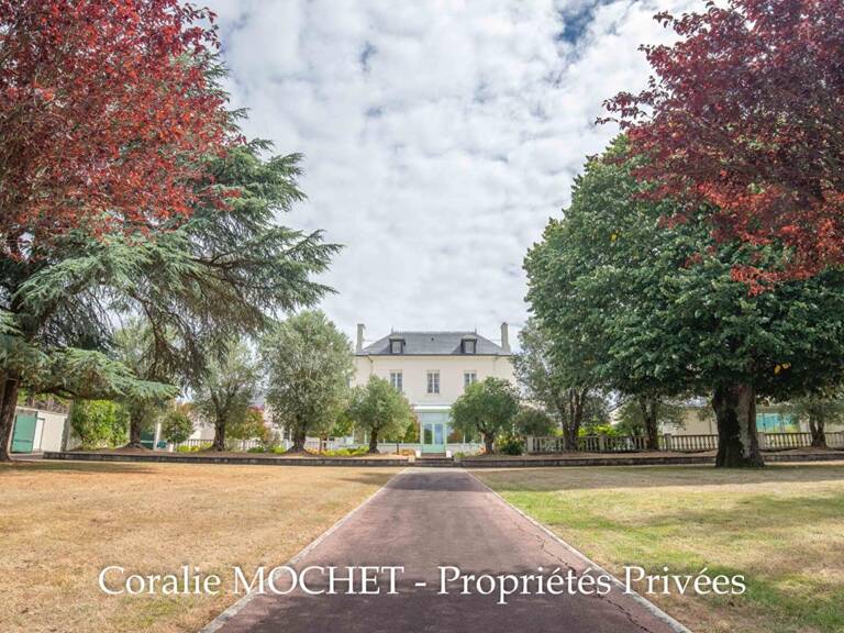 NANTES SUD -DOMAINE D'EXCEPTION DU XVIII-455 M² -PARC DE 1,23 HA -PISCINE COUVERTE — photo 1