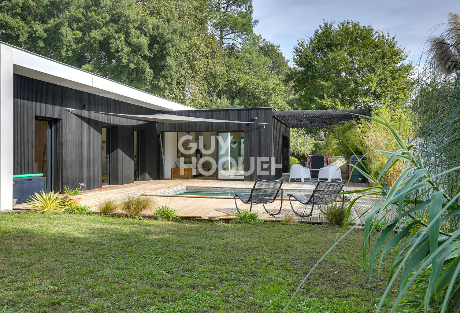 Villa d'architecte contemporaine avec piscine — photo 1