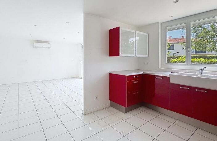 L'UNION : Maison divisée en deux appartements (T4 + T5) dans un environnement privilégié — photo 5