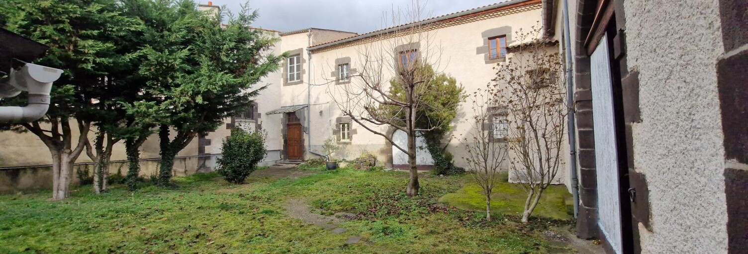Maison 10 Pièces 380 m² à vendre à Le Crest (63450)