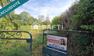 Terrain  3066 m² à vendre à Saint-Vallier (71230)