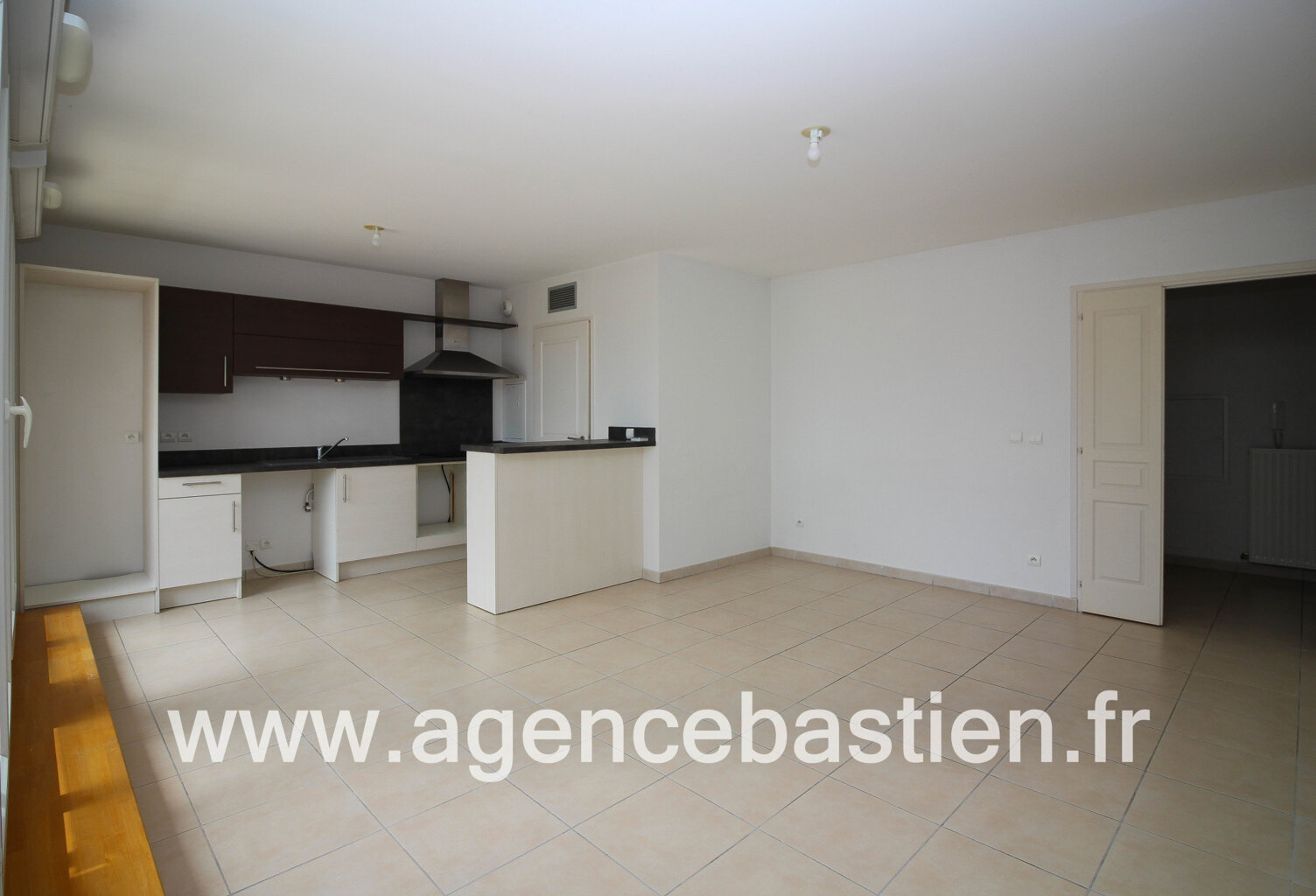 THOIRY   Appartement T4 - Dernier étage - proche centre vill — photo 1
