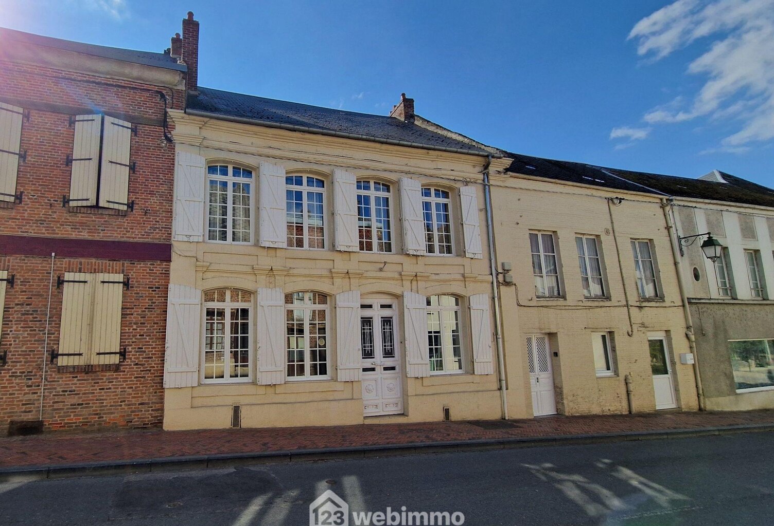 Maison - 140m² - MONTCORNET — photo 1