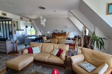 Appartement 4 pièces 296800 €