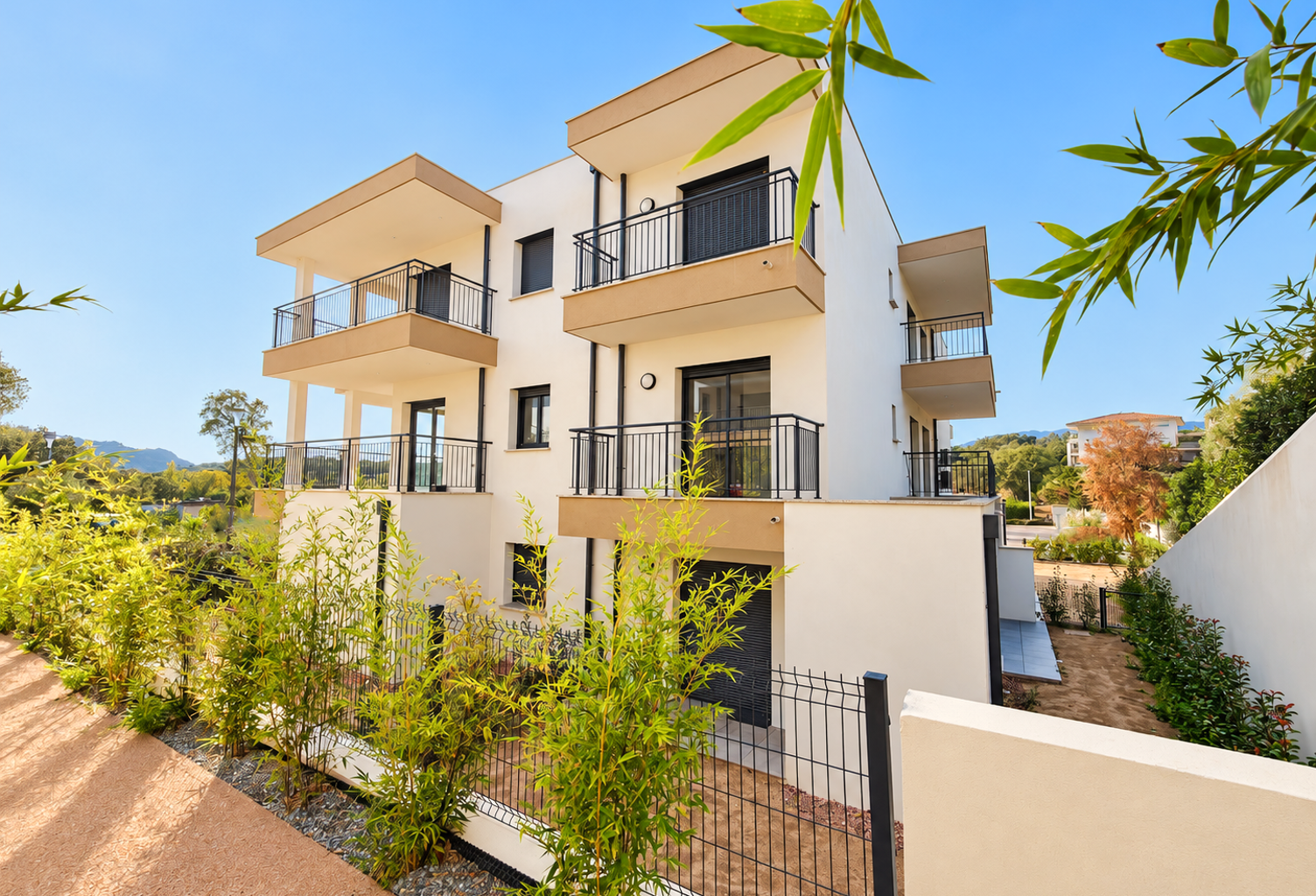 AGRÉABLE T3 de 70 M2  AVEC TERRASSES PROCHE DU CENTRE-VILLE — photo 1