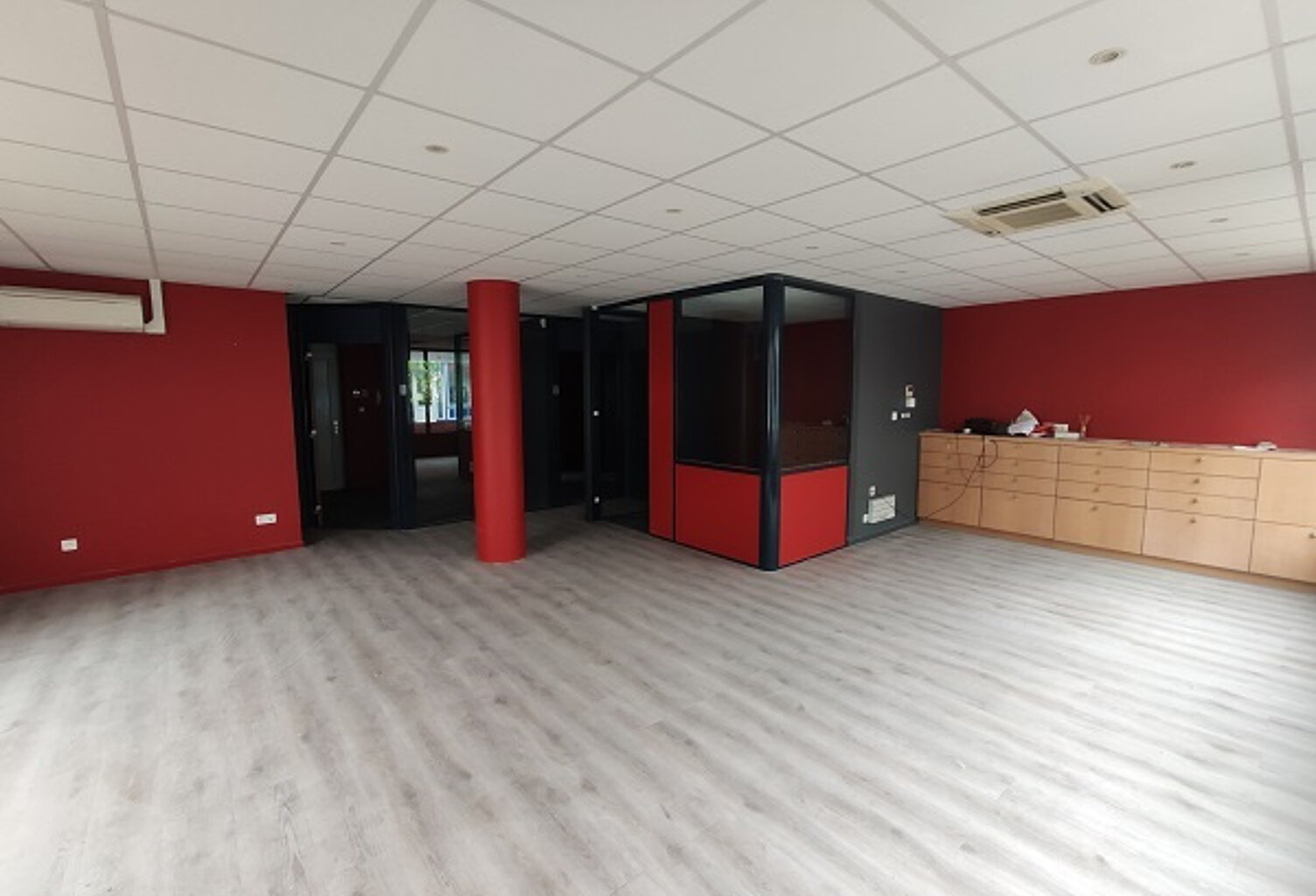 Local commercial Saint-jean-le-blanc 5 piece(s) 153 m2 — photo 1