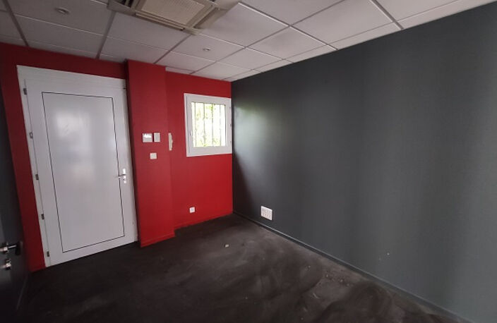 Local commercial Saint-jean-le-blanc 5 piece(s) 153 m2 — photo 5