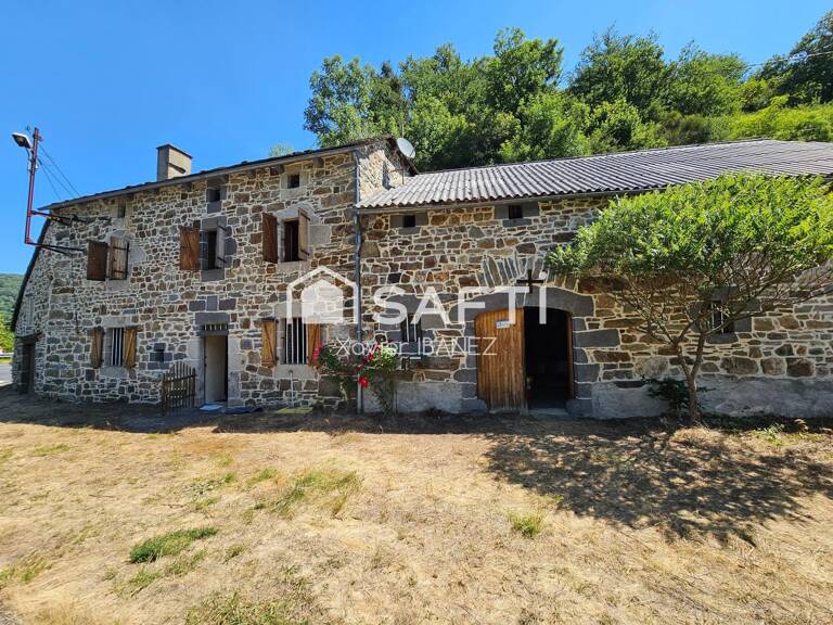 Ancien corps de ferme Chaudes-Aigues (Ventuéjols) — photo 1
