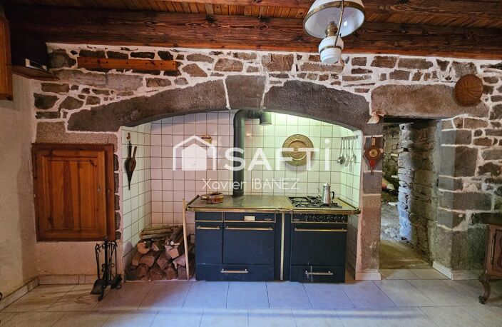Ancien corps de ferme Chaudes-Aigues (Ventuéjols) — photo 5