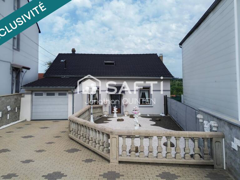 Vous recherchez une maison où chaque détail a été soigné au fil des années ? Cette propriété est faite pour vous. — photo 1