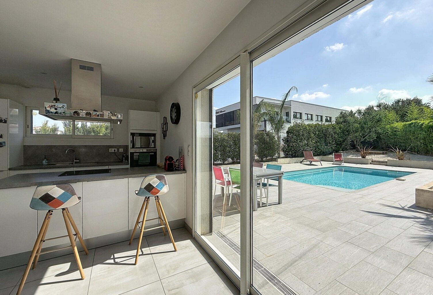 Spacieuse maison 4 chambres avec piscine et prestations modernes — photo 1