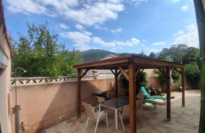 220 m² hab, 150 m² sous-sol, vue Albères — photo 2