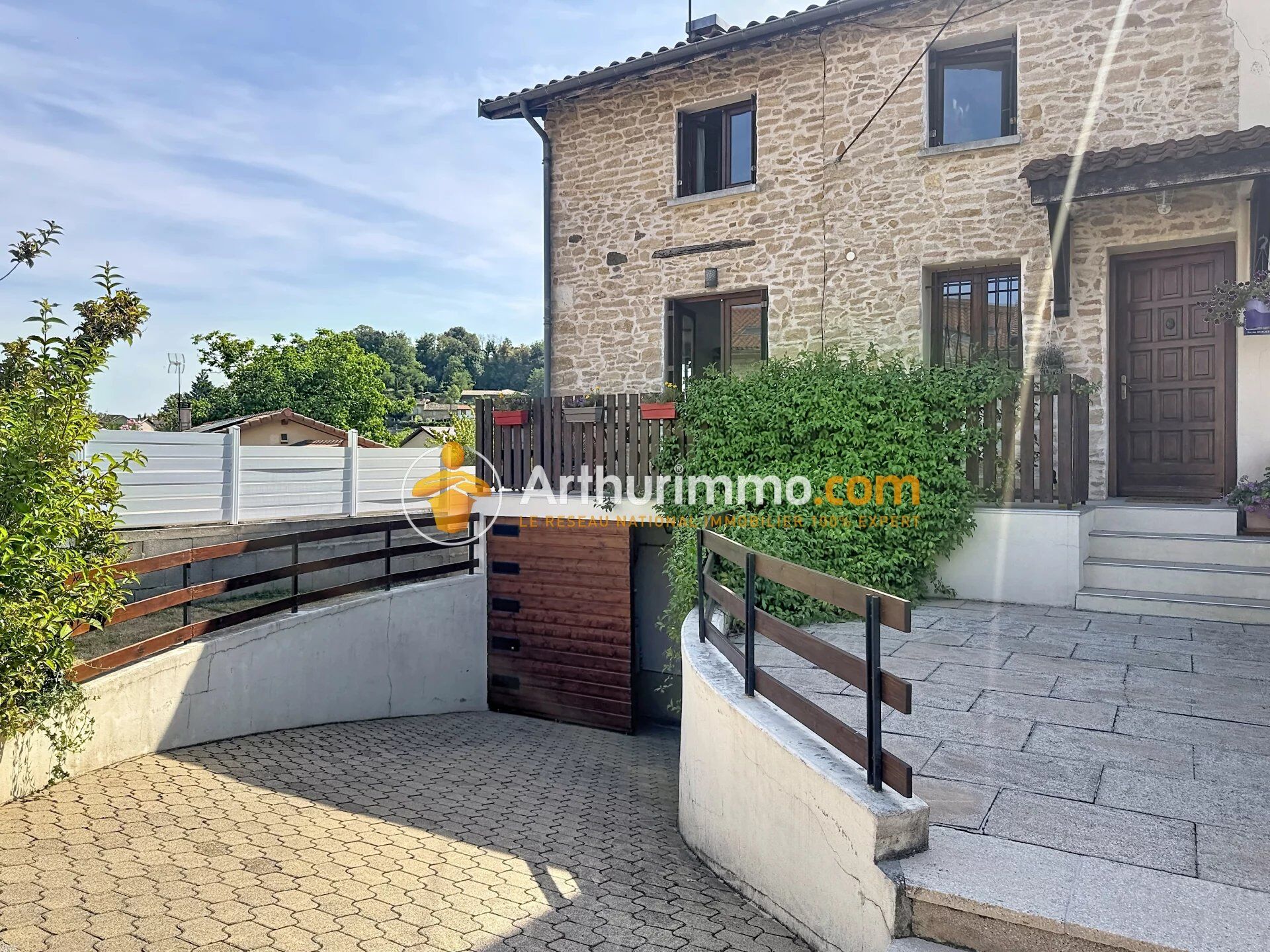 Maison 6 pièces 116 m² · à L'Isle-d'Abeau · 116 m² · 370 000 €
