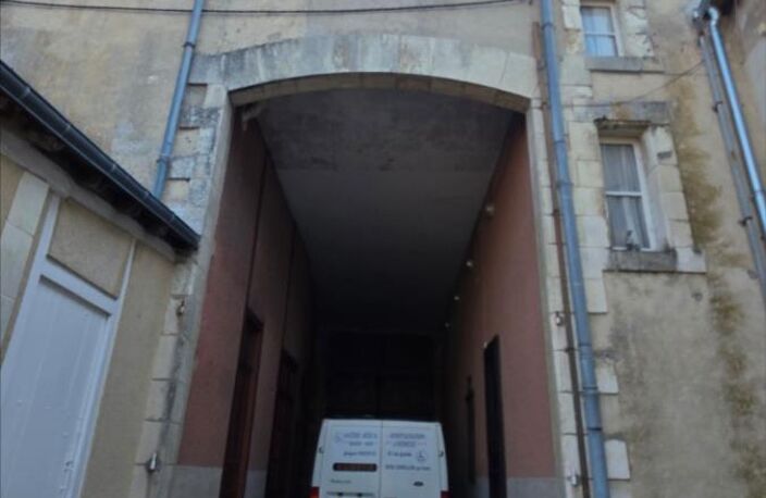 Vente immeuble  2500 m² Châtillon-sur-Indre (36700) — photo 3