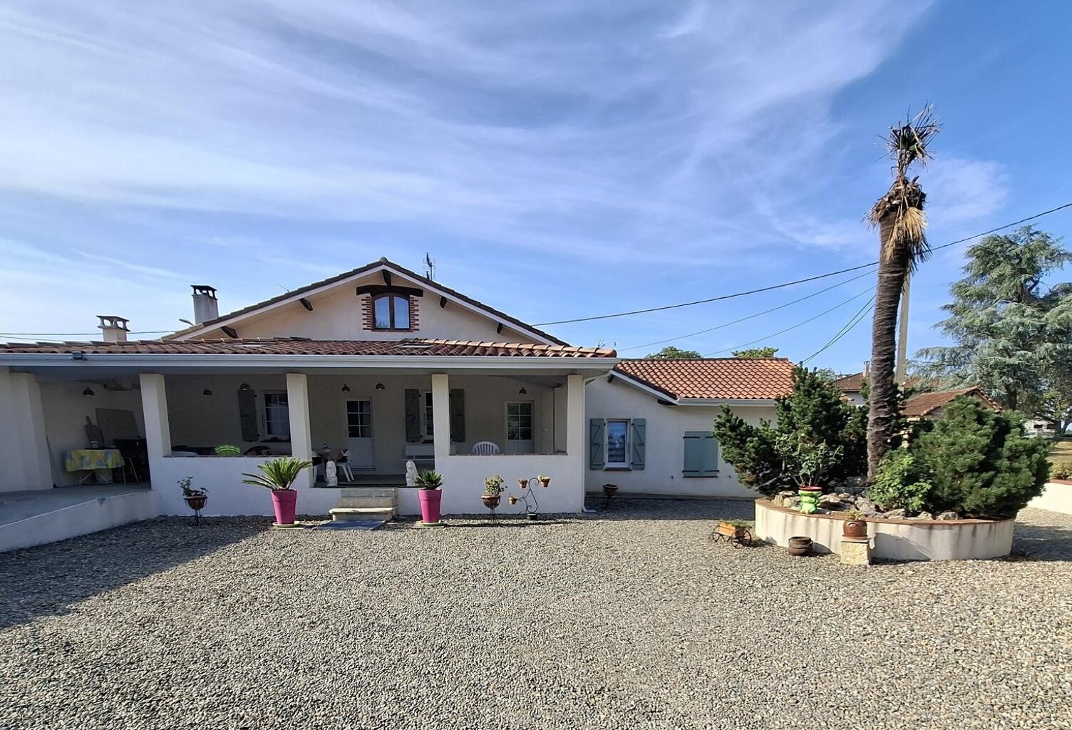 Maison avec piscine et 2 hectares de terrain — photo 1