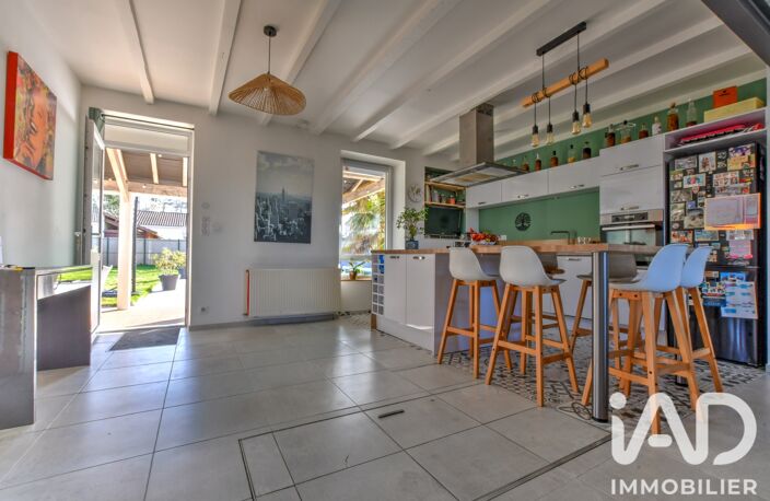 Vente Maison/villa 7 pièces — photo 2