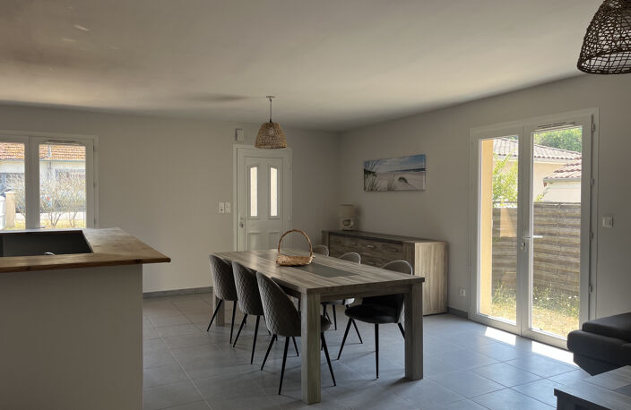 MAISON AU COEUR DU VILLAGE- SANS TRAVAUX — photo 2