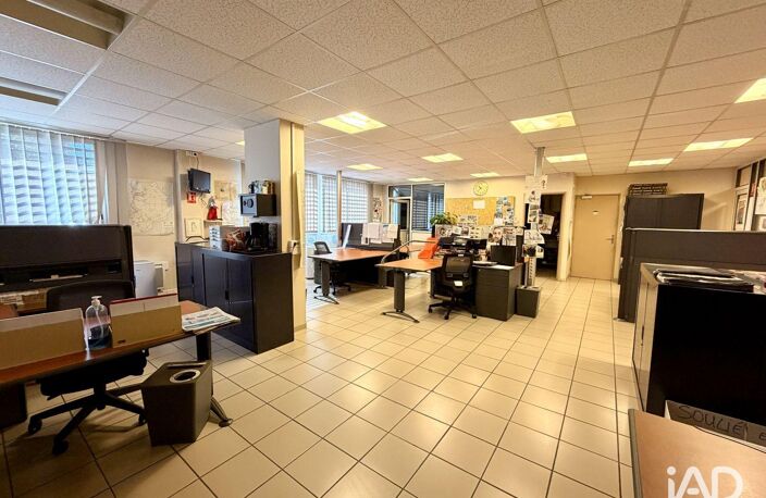Vente Bureaux 192 m&sup2; — photo 3