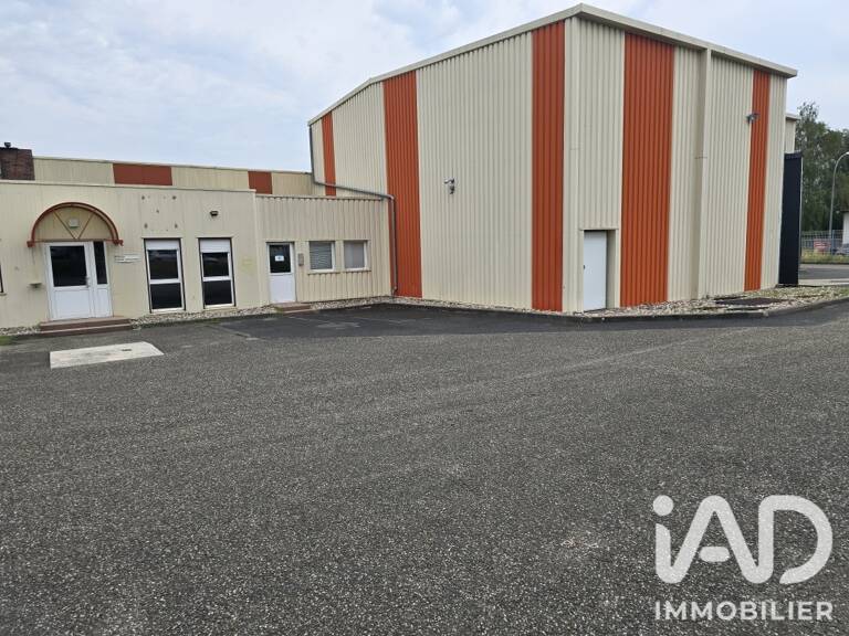 Vente Boutique/Local commercial 1 400 m&sup2; — photo 1