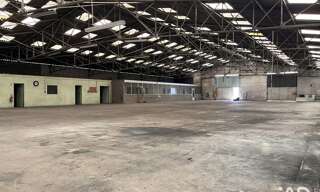 Commerce  1500 m² à louer à Les Ponts-de-Cé (49130)