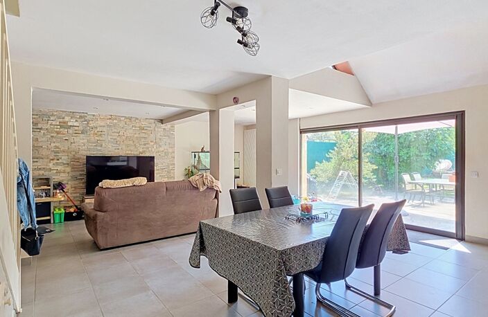 Vente Maison/villa 5 pièces — photo 2