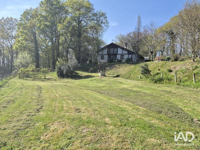 Vente Maison/villa 13 pièces — photo 1