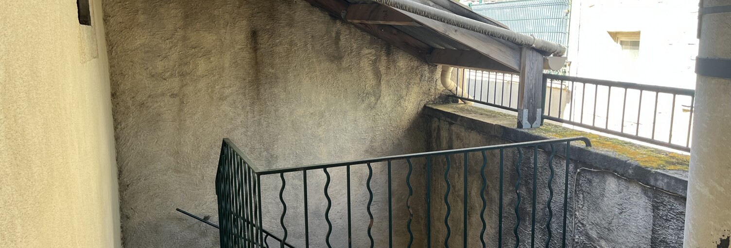 Immeuble  250 m² à vendre à Mornas (84550)
