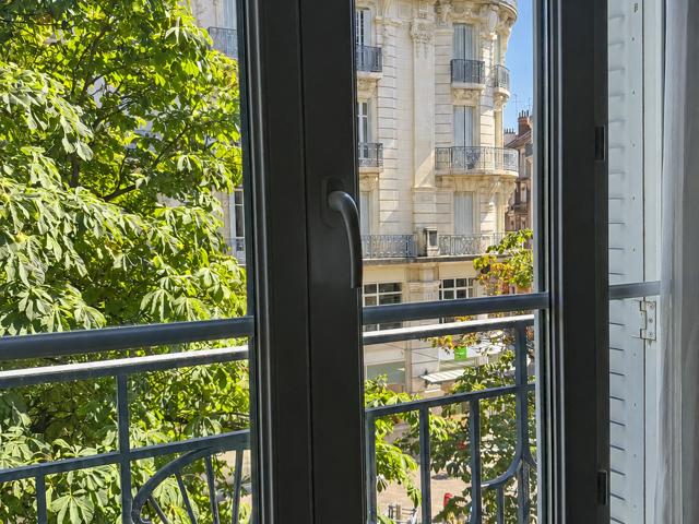 Vente Appartement 8 pièces — photo du bien