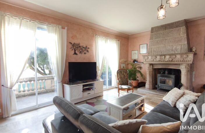 Vente Maison/villa 7 pièces — photo 2