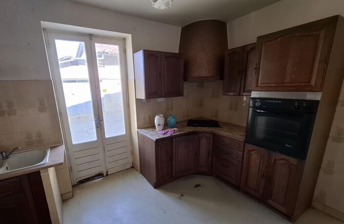 Maison de caractère avec garage au cœur d'un hameau — photo 2