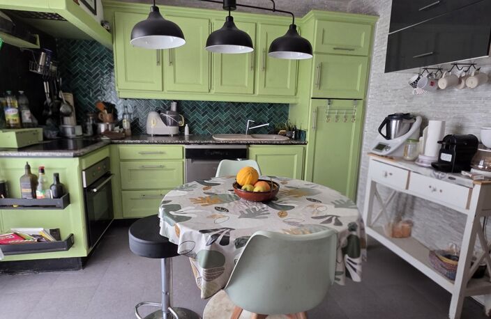 Vente Maison/villa 6 pièces — photo 2