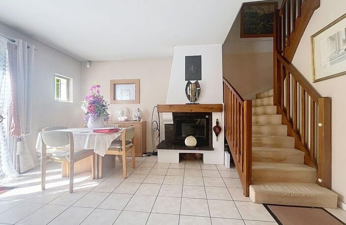 SAFTI- Laura GUIARD vous présente cette maison familiale au coeur du Manet. — photo 3