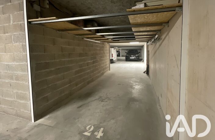 Vente Garage 26 m&sup2; — photo 2