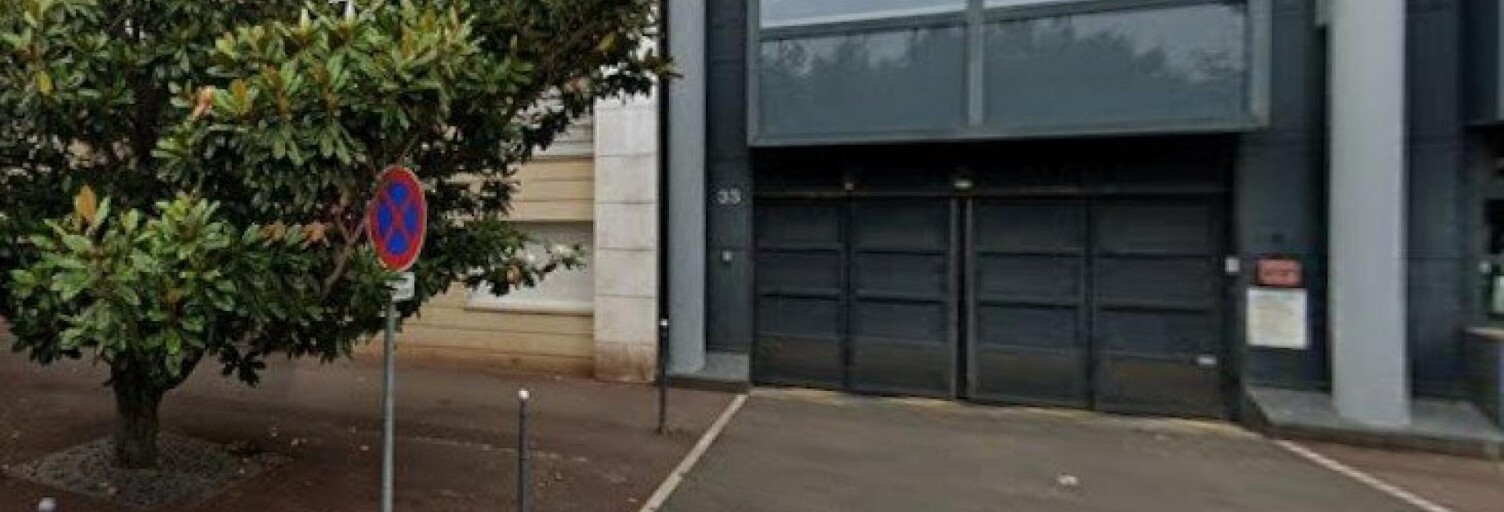 Garage   m² à vendre à Issy-les-Moulineaux (92130)