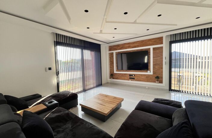 Maison contemporaine de plain-pied 2022 — photo 5