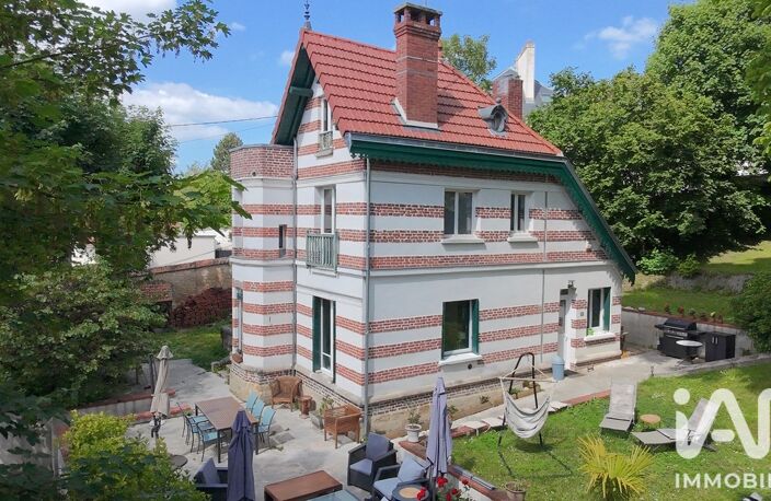 Vente Maison/villa 7 pièces — photo 2