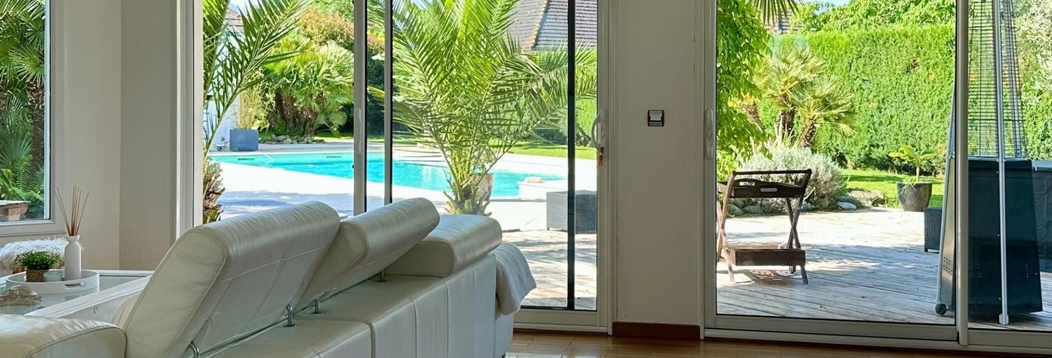 Maison 8 Pièces 226 m² à vendre à Bénéjacq (64800)